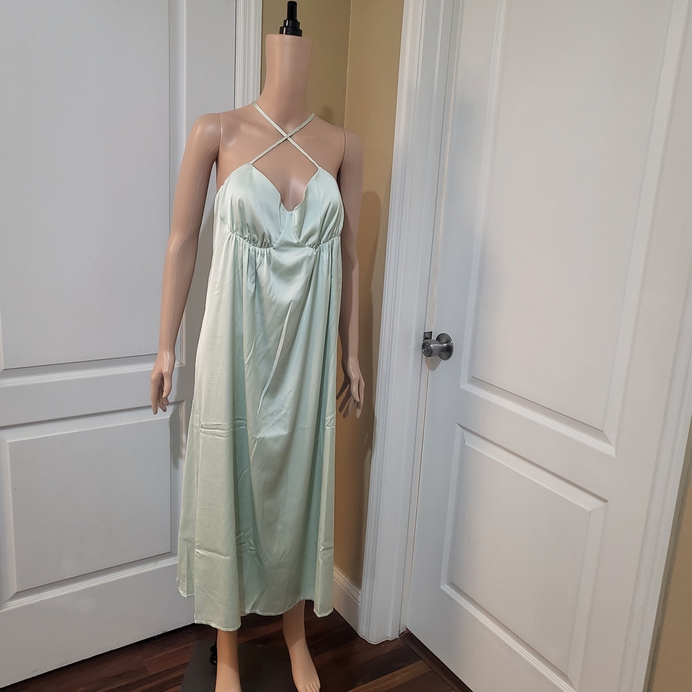 Elegant Mint Green Spaghetti Strap Dress - Picture 4 of 9